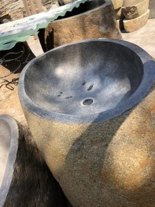 Standing stone sink