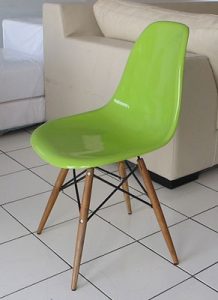 Chaise Eames sans accoudoir