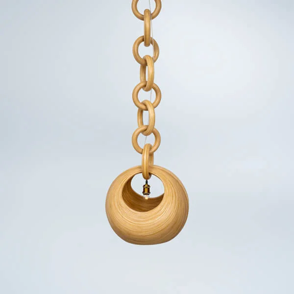 Hanging lampshade with chain - abat-jour suspendues avec chaîne