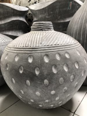 Lombok's rounded pot