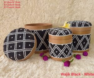 A Set Of 3 Beads And Bamboo Bali Box 7