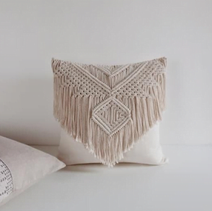 Losa Macrame Pillow Cover with Tassel D