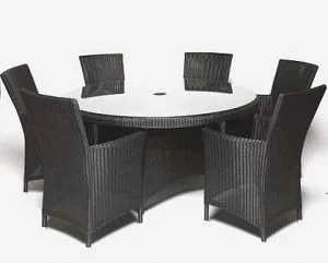 Table et chaise en rotin synthétique 2