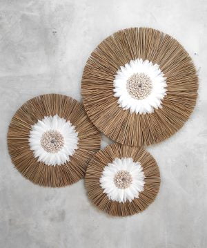 Natural Dried Grass With Seashells 2