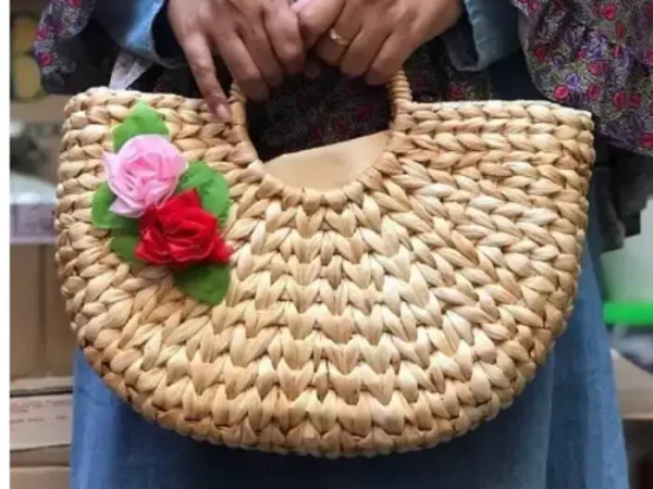Keong Handbag With Flower