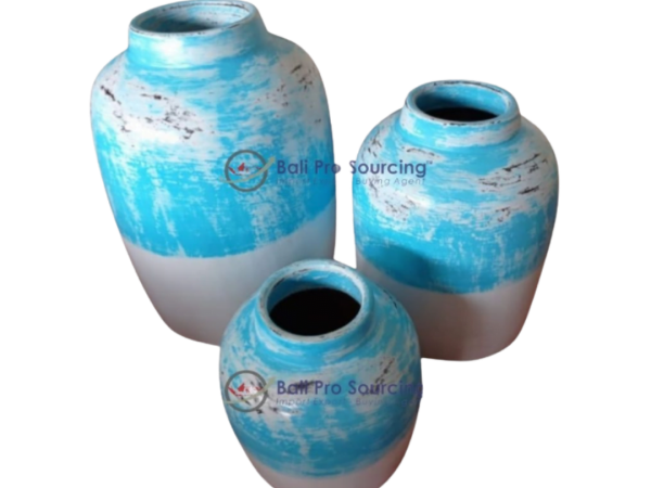 A Set of 3 Blue & White Washed Small Lombok Pot