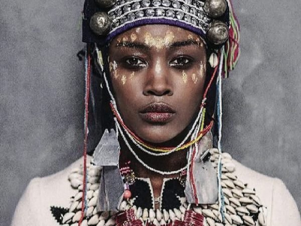 Women Paint art