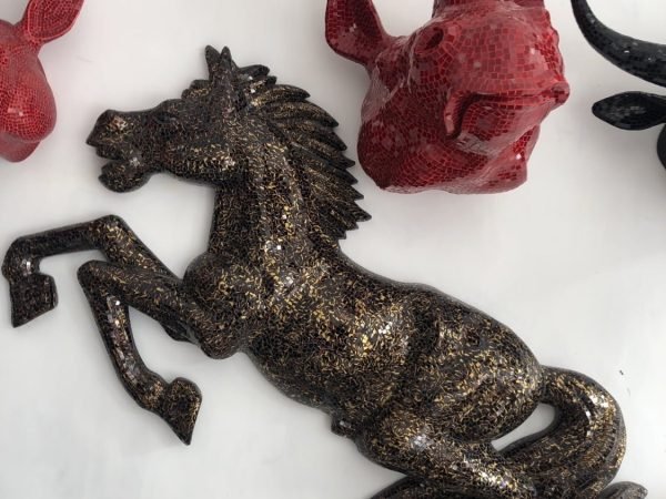 Horse’s glass decoration