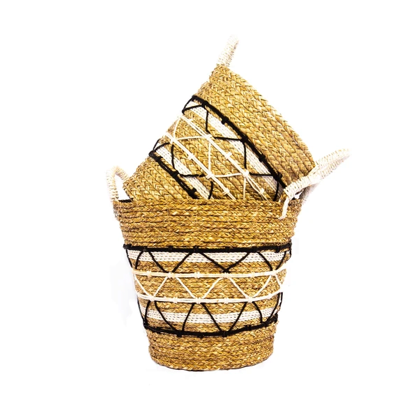 A Set Of 2 Laundry Basket Tiara