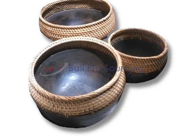 A Set of 3 Bowls with Rattan