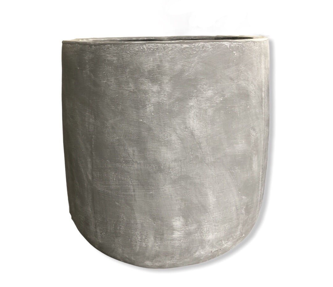 Big rounded pot