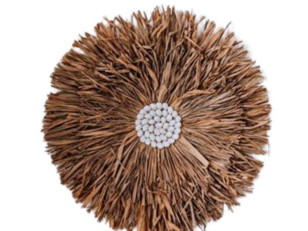 Grass Wall Decor With Sea Shells