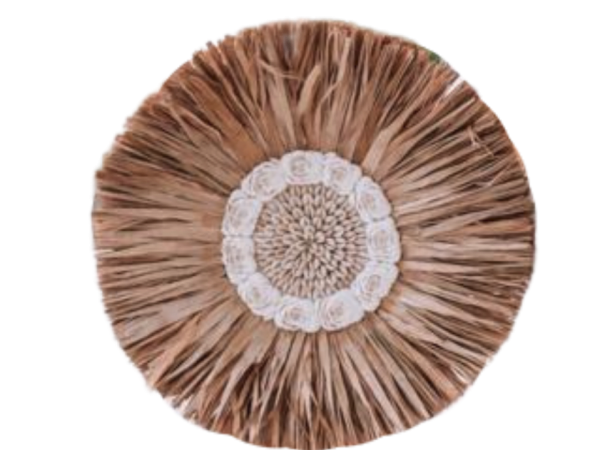 Grass Wall Decor With Sea Shells