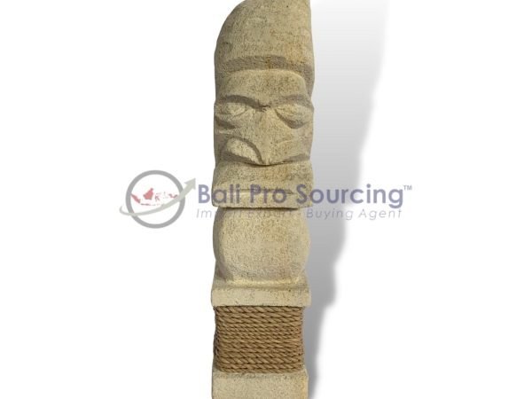 Tiki Statue With Rope No.2