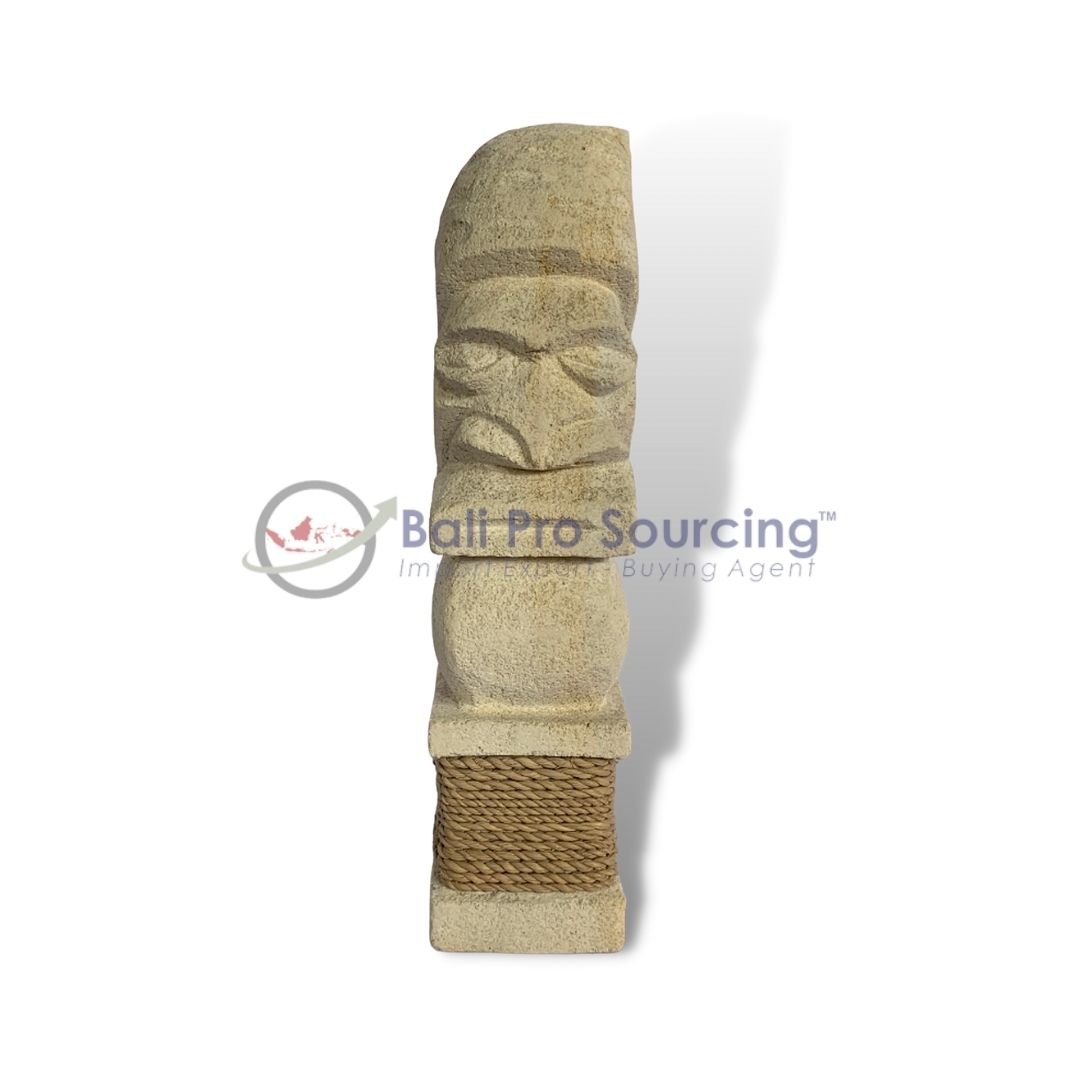 Tiki Statue With Rope No.2