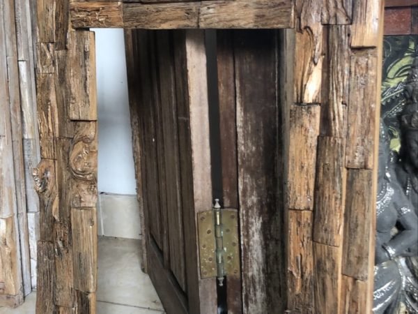 Wooden Mirror's Frame 2