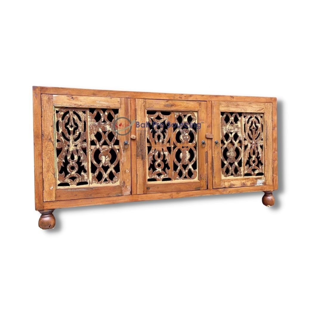 Karla Cabinet